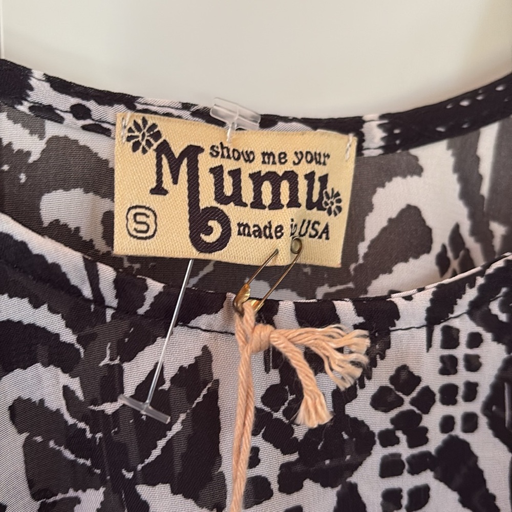 Show Me Your Mumu Swing Black and White Pattern Top NWT, Size S - Picture 4 of 6
